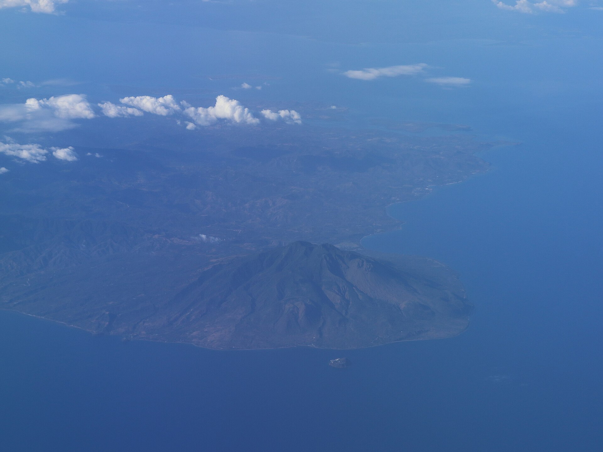 Mount Malindig and the surrounding landscape of Marinduque, viewed from the air.