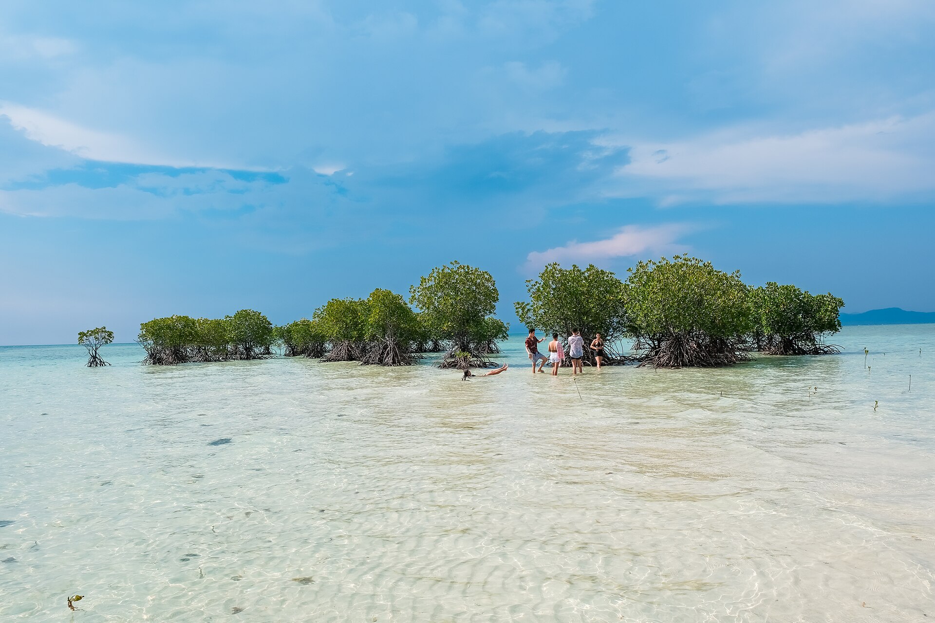 Buntod Reef Marine Sanctuary and its sandbar, just off Masbate City on the main island’s coast.